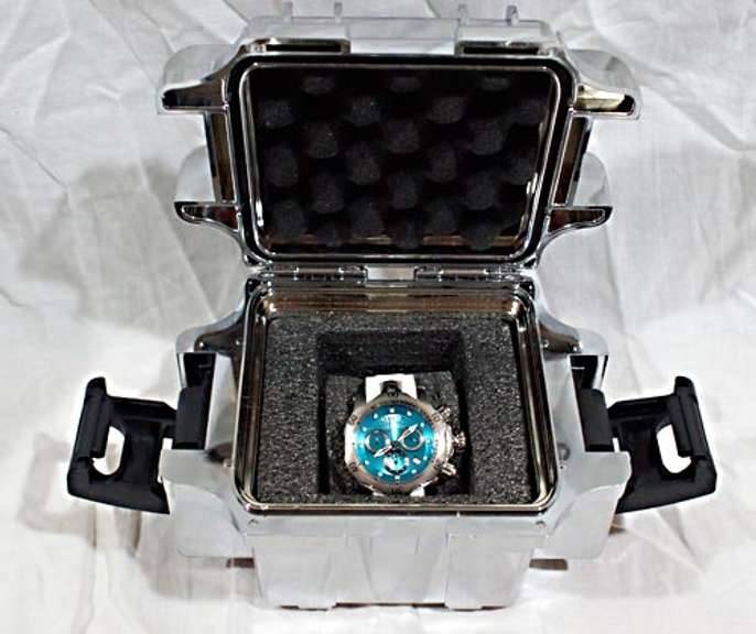 INVICTA RESERVE WOMEN'S VENOM LE