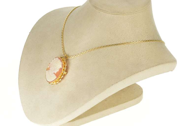 Gold Filled Retro Carved Shell Cameo Lady Ornate Pendant/Pin