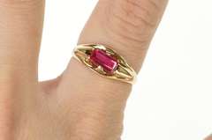 10K Yellow Gold 1930's Oval Syn. Ruby Statement Ring