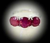 Beautiful 14K 3-Stone Ruby Ring