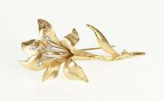 14K Yellow Gold Diamond Ornate Lily Flower Retro 1960's Pin/Brooch