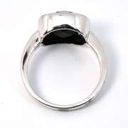 Fashionable Black Agate Ring in 14K White Gold