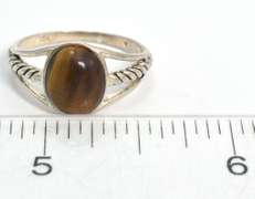 Vintage Sterling Silver Cats Eye Ring