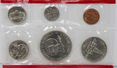 5 Each 1975 &1976 US Mint Sets
