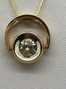 14K GOLD DIAMOND SOLITAIRE NECKLACE