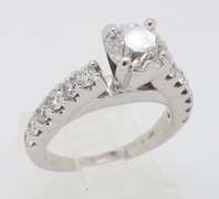 GSI Certified Diamond Engagement Ring