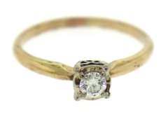 Stunning Yellow Gold Round Brilliant Cut Solitaire Ring