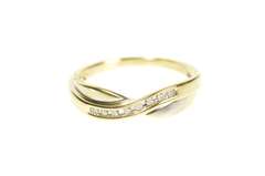 10K Yellow Gold Wavy Channel Criss Cross Diamond Band Ring