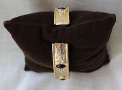 An Eye Catching Golden Color Bracelet