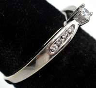 Sweet Diamond Ring in White Gold