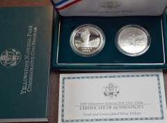 1999 Yellow Stone 2 coin Silver Dollar Set