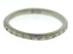 Classic Platinum Engraved & Milgrain Band