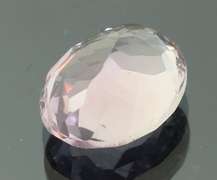 Glittering oval cut 7.24ct pink Amethyst