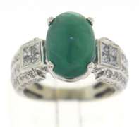 Shimmering 14kt WG Emerald & Diamond Ring