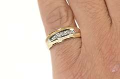10K Yellow Gold Two Tone Graduated Men's Textured Band Ring