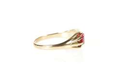 10K Yellow Gold 1930's Oval Syn. Ruby Statement Ring