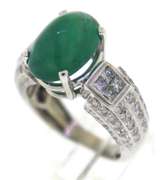 Shimmering 14kt WG Emerald & Diamond Ring