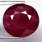 Glistening violet red 6.85ct Ruby