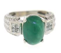 Shimmering 14kt WG Emerald & Diamond Ring