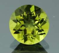 Radiant spring green 3.30ct untreated Peridot solitaire