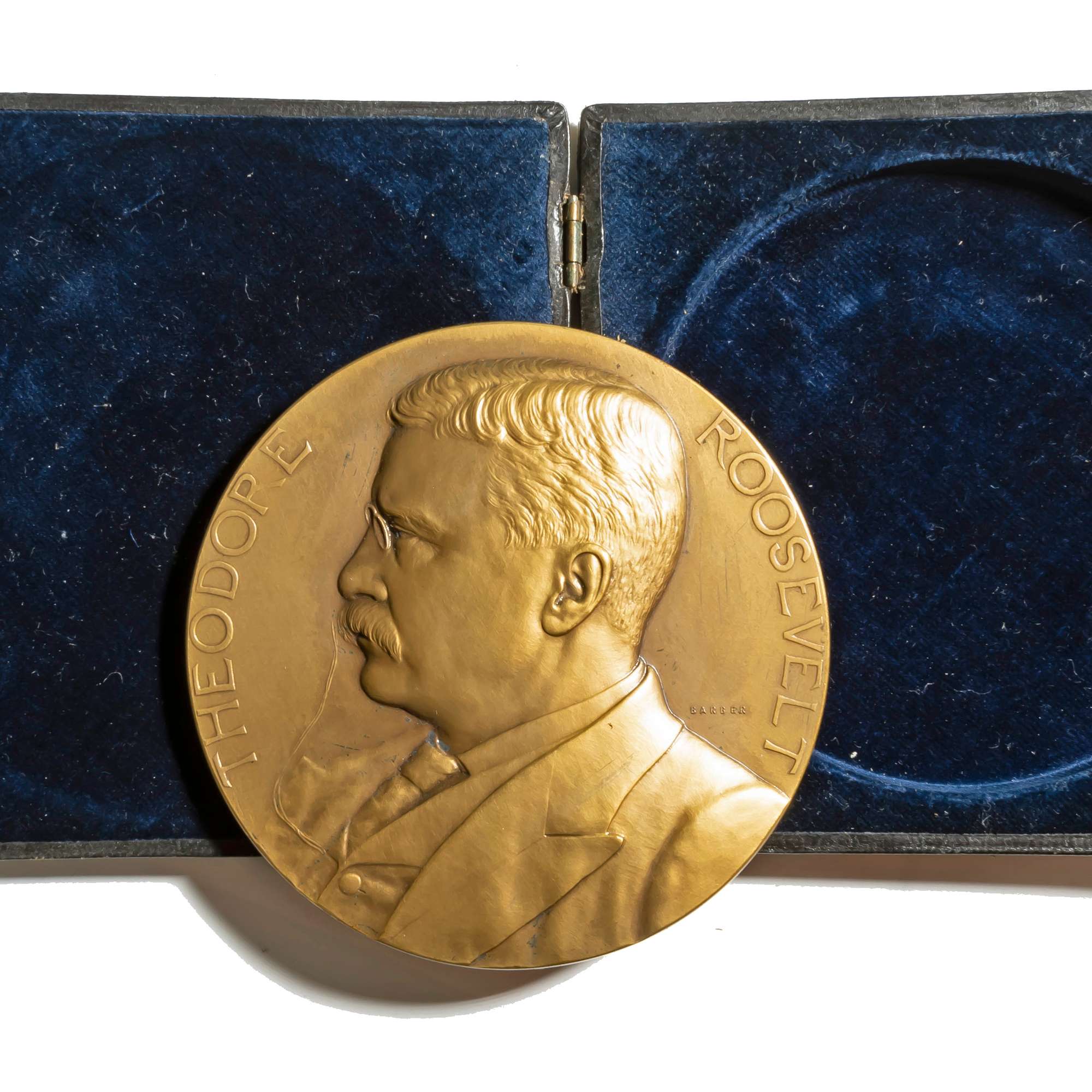 1905 Official Second Term Theodore Roosevelt Bronze Inaugural Medal - US  Auction Online, image size:2000x2000