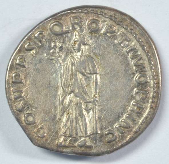 Super nice Trajan Roman Silver Denarius, 98-117 AD.