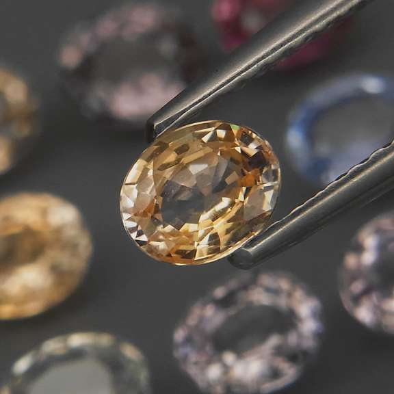 Fancy colored 3.89ct Ceylon Sapphire parcel