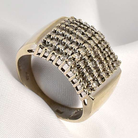 Glittery Cluster of 72 diamonds