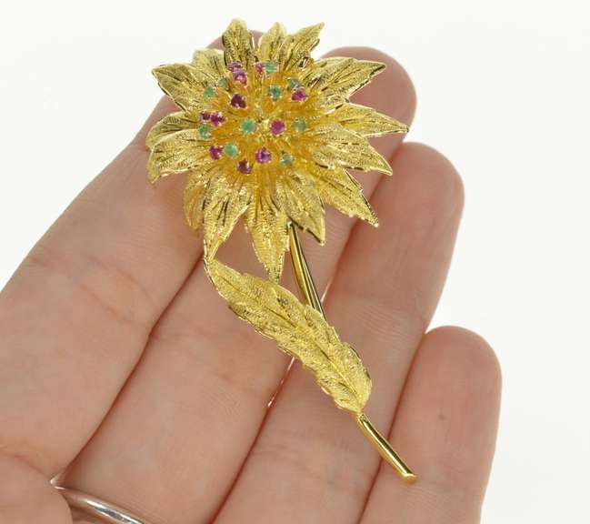 18K Yellow Gold Retro Ornate Ruby Emerald Cluster Flower Pin/Brooch