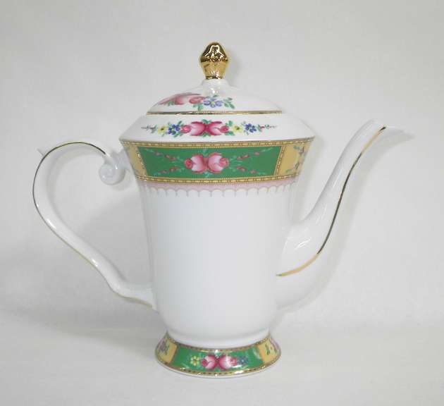 Jacklyn 17pcs Porcelain Tea Set