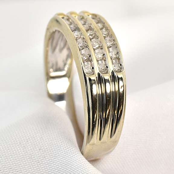 Man's Ring with 3 Rows of Diamonds