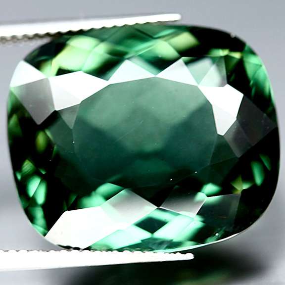 Stunning 24.26ct top green created Amethyst