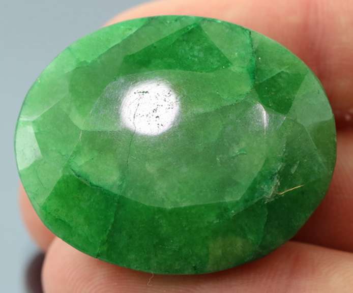 Heavy 86.5ct forest green Emerald