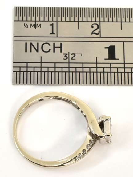 Cute Little WG Diamond Ring