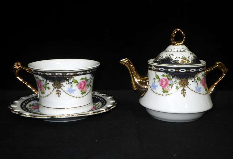 Versiles Sapphire Tea for One