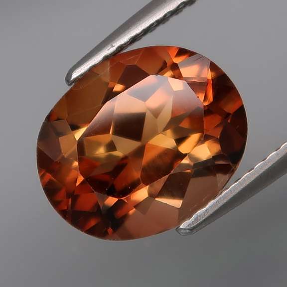 Stunning 4.35ct 11mm eye clean Imperial Topaz