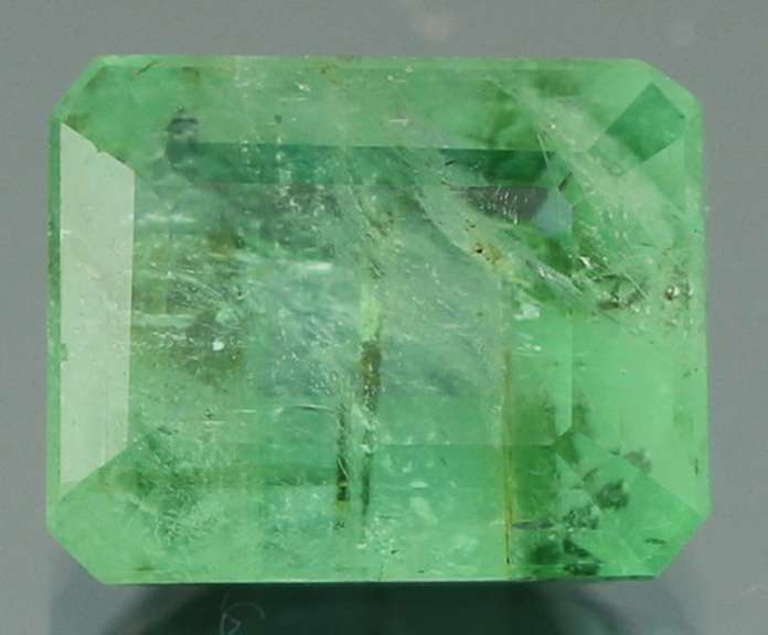 Amazing 2.70ct untreated Emerald