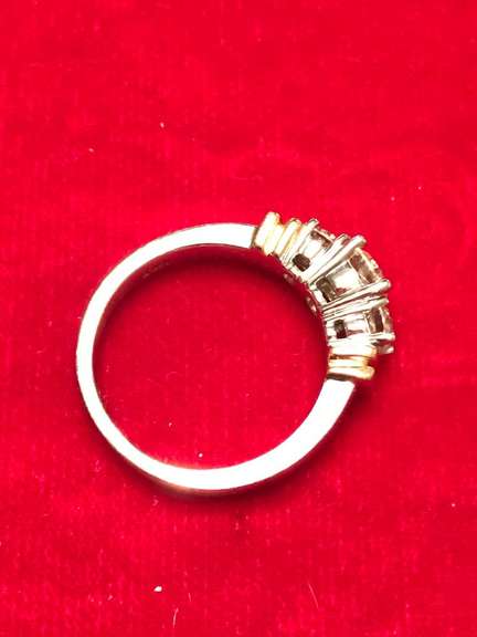 LADIES 14K GOLD AND DIAMOND RING 1.00 CARAT