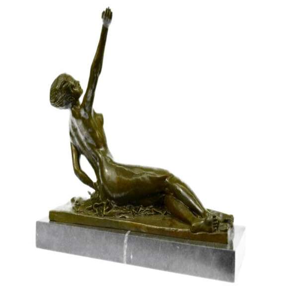 Nude Female Bronze Sculpture