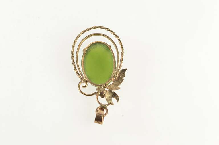 14K Yellow Gold Oval Green Nephrite Jade Swirl Floral Motif Pendant