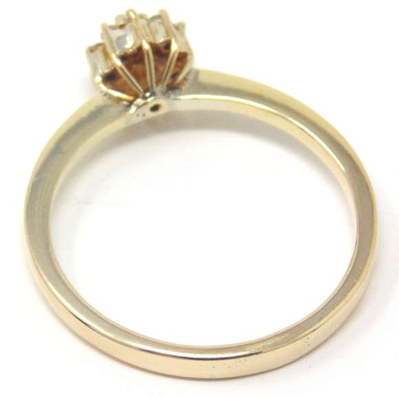 Beautiful Yellow Gold Diamond Cluster Flower Ring