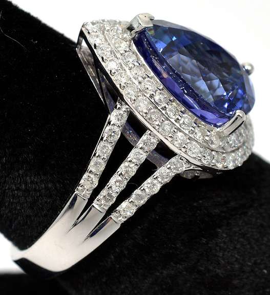 Tanzanite & Diamond Ring in Platinum