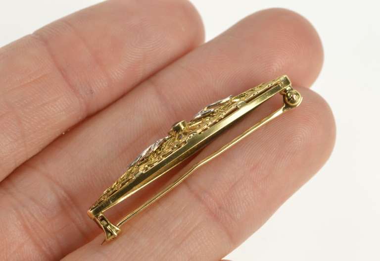 14K Yellow Gold Two Tone Filigree Floral Sapphire Art Deco Pin/Brooch