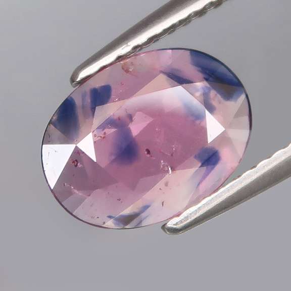 Rare! Unheated 1.42ct pink and blue Sapphire cut