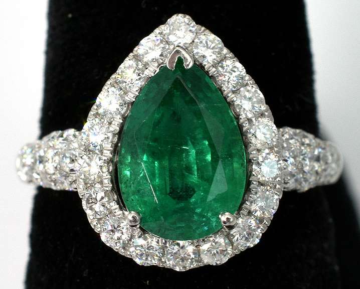 Platinum Emerald & Diamond Ring