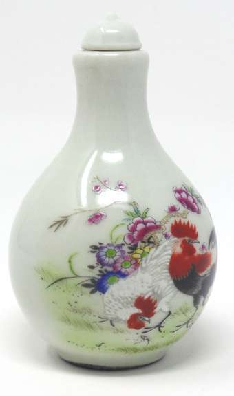 Glazed Porcelain Snuff Bottle
