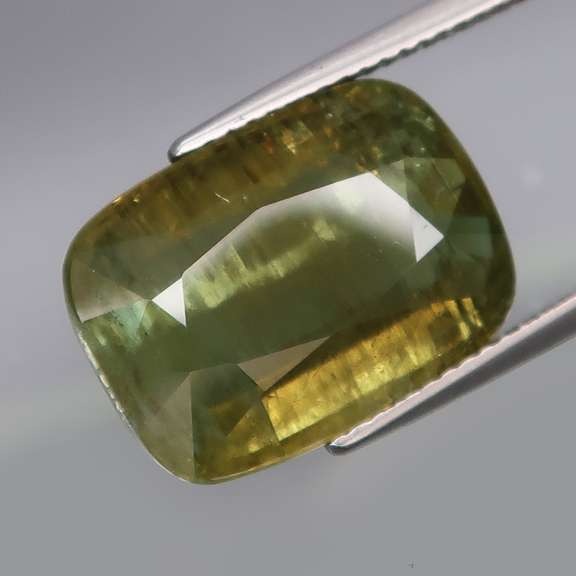 Huge! 11.64ct very rare olive green natural Beryl