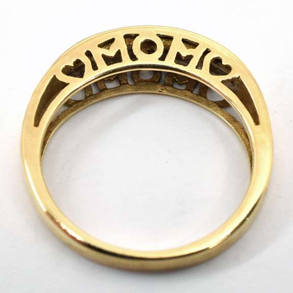Nice "Mom" Ring