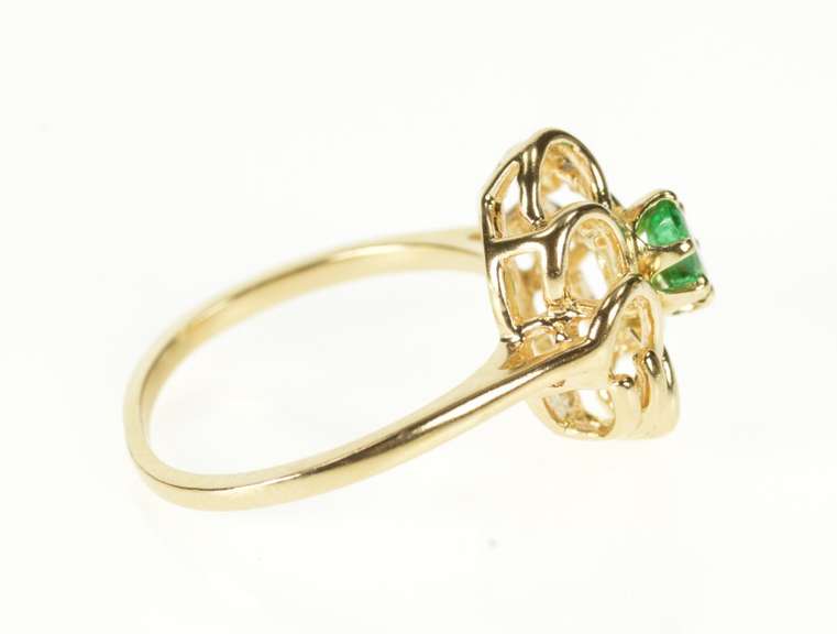 14K Yellow Gold Natural Emerald Solitaire Wavy Swirl Cocktail Ring