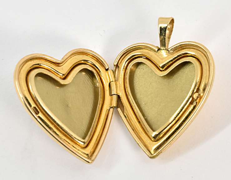 Popular 14k Heart with Roses Locket